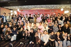 《新闻女王2》横扫10奖庆功，第三部有戏？佘诗曼想做杀手