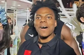 网红名人-吃着中国饭，诋毁中国文化，700万网红遭央视打码，人设彻底崩塌