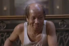 突传死讯，香港武打男星离世，前几月还神采奕奕接受采访，两个角色深入人心