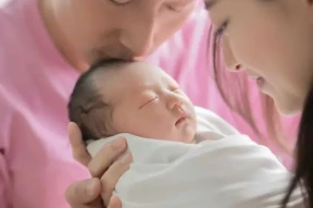 香港知名男星着急生二胎，认传统想要儿子，去年完成结婚生女计划