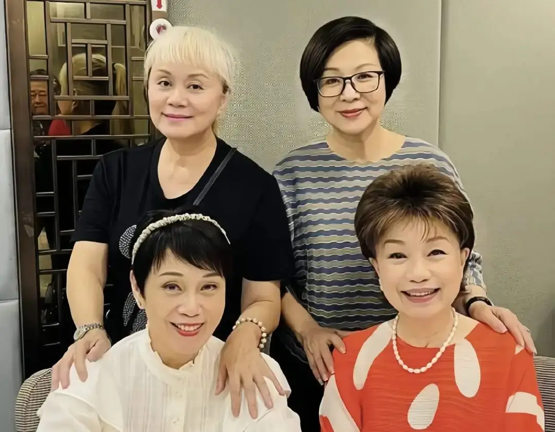 TVB老戏骨因老公离世，移居珠海独自生活，79岁状态不输当年  第9张