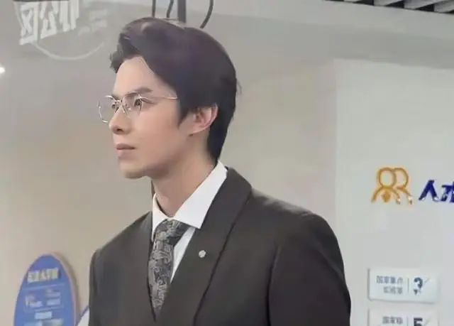 TVB知名男星在香港无剧可拍，到内地演短剧，5天拍65集压力大  第3张