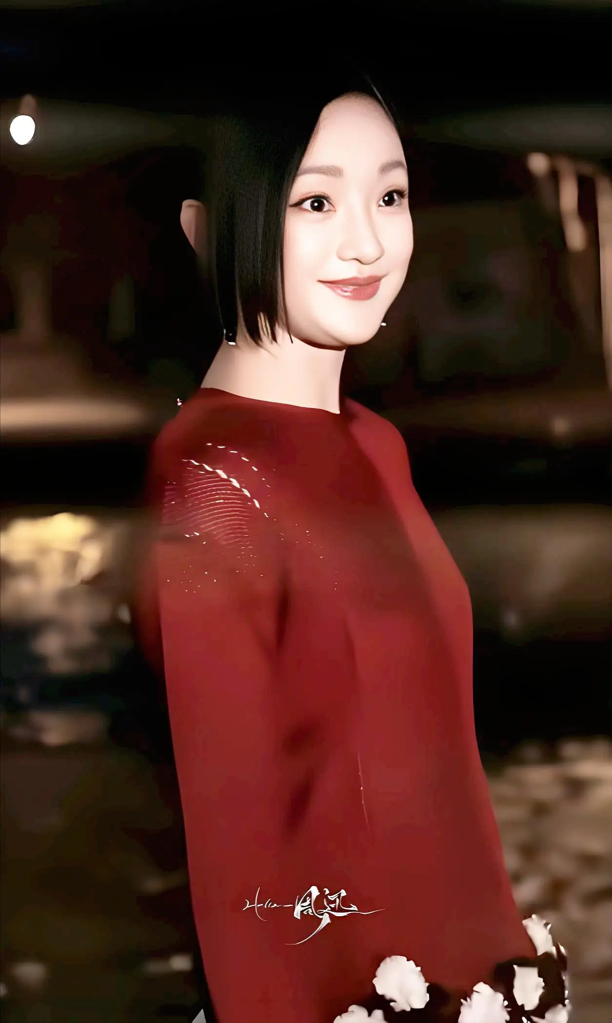 周迅参加巴黎时装周,两名白人壮汉为她撑伞!她对养老有规划 第2张 周迅参加巴黎时装周,两名白人壮汉为她撑伞!她对养老有规划 第2张