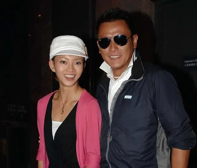 香港知名男星前妻婚内出轨，卖保险年入近500万，一直在整容变脸  第8张