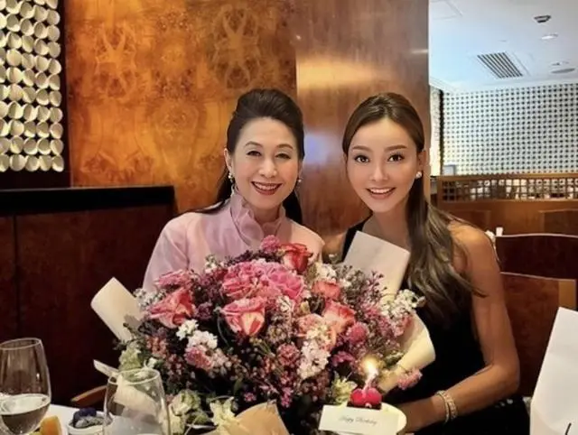 香港知名男星前妻婚内出轨，卖保险年入近500万，一直在整容变脸  第10张