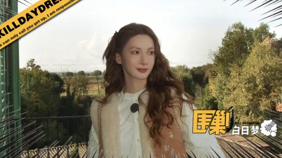 沉默不是金，一次车祸如何让金晨人设崩塌又反转？  第1张