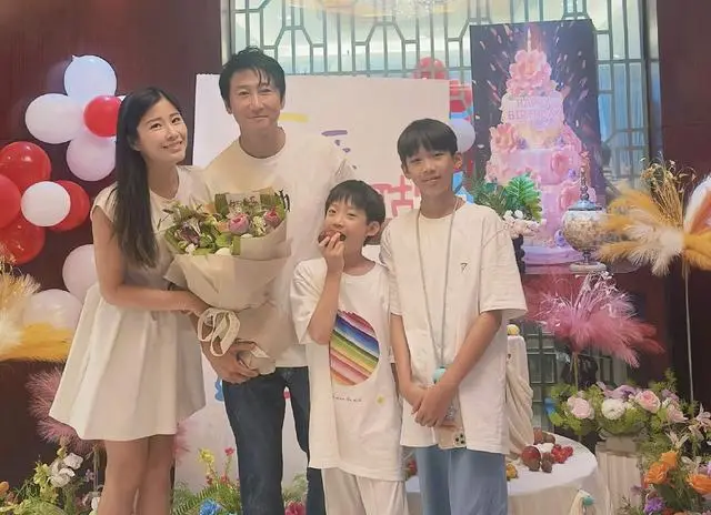 知名港星举家搬离香港移居深圳，让俩儿子读国际学校，学好普通话  第7张