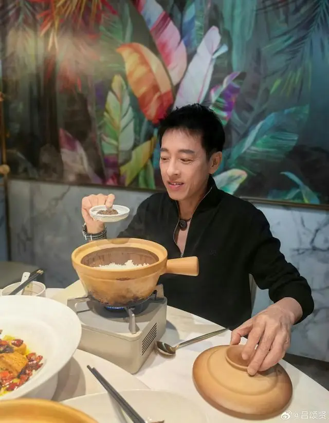 知名港星罕见曝光近况！肤色暗沉，健康引人担忧，婚后坚持丁克  第7张