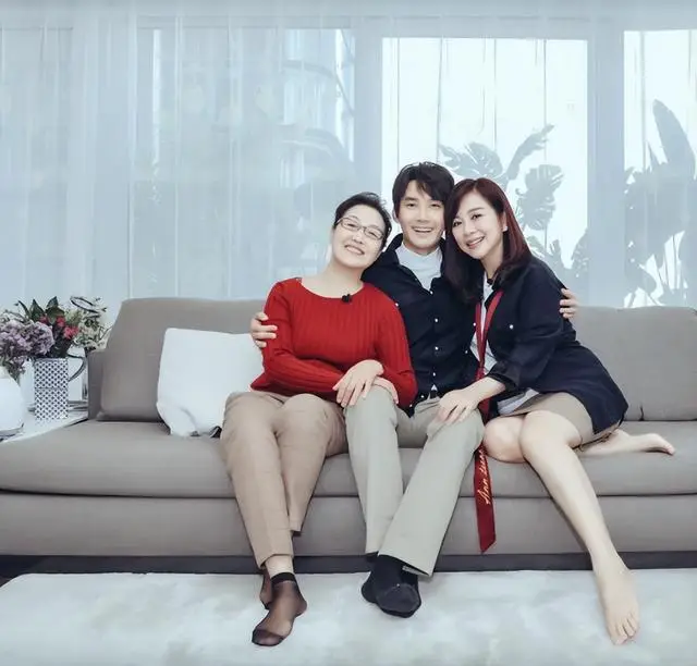 香港知名女星因病不能生育，亲戚一句话引热议，不排斥住老人院  第4张