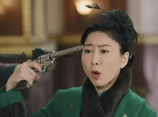 又走一个！TVB知名女星突然发文宣布离巢，长达两年无剧可拍  第2张