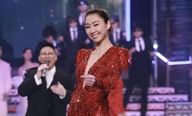 又走一个！TVB知名女星突然发文宣布离巢，长达两年无剧可拍  第10张