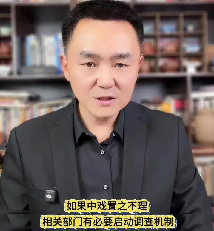 闫学晶儿子被持续举报!毕业大合影曝光,疑似侵占名额进入中戏 第15张 闫学晶儿子被持续举报!毕业大合影曝光,疑似侵占名额进入中戏 第15张
