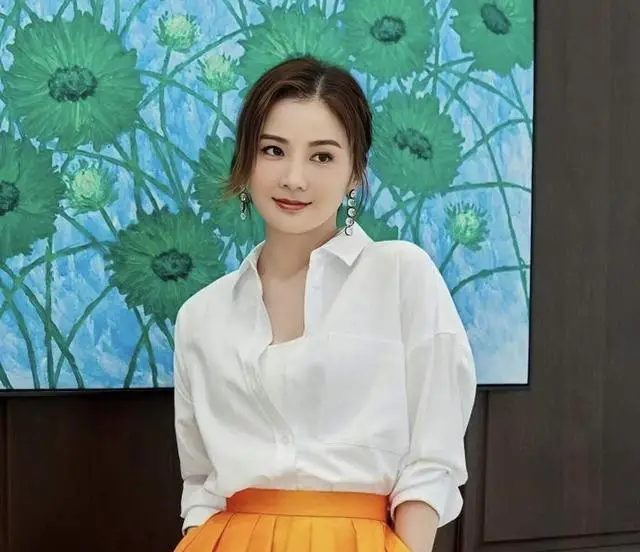 恭喜！香港知名女星蔡卓妍正式宣布新恋情，爱上小10岁健身教练  第9张