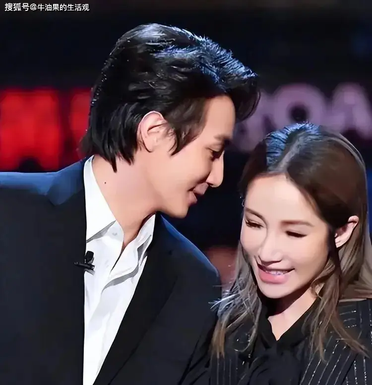 萧亚轩前男友官宣二胎，黄皓一点体面都不给前女友留  第2张