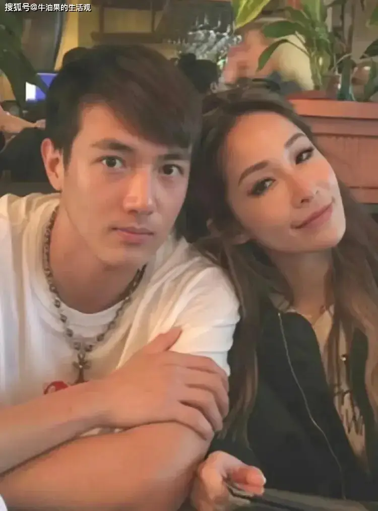 萧亚轩前男友官宣二胎，黄皓一点体面都不给前女友留  第5张