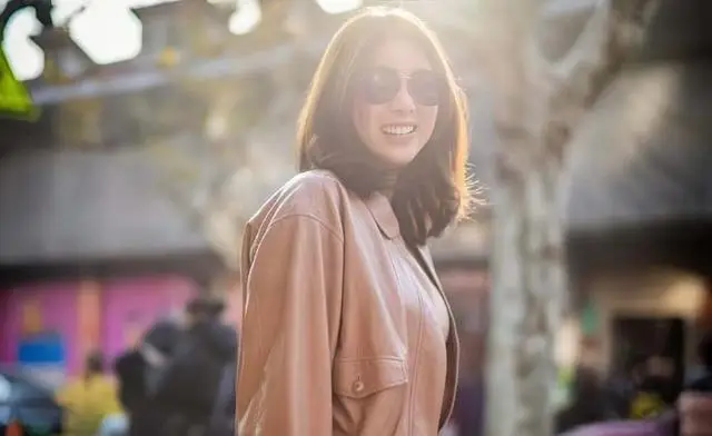 恭喜!香港知名女星离婚后火速迎来新恋情,自曝男友是霸道总裁 第2张 恭喜!香港知名女星离婚后火速迎来新恋情,自曝男友是霸道总裁 第2张