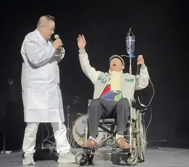 香港知名演员坐轮椅输液登台?身体状况欠佳,儿子在家里啃老 第4张 香港知名演员坐轮椅输液登台?身体状况欠佳,儿子在家里啃老 第4张