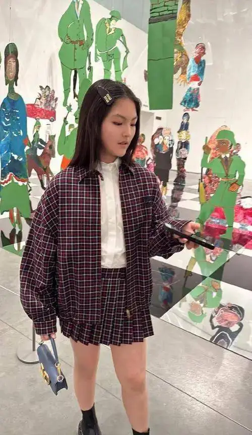 从‘炫富女王’到全网静音,李湘到底做错了啥? 第18张 从‘炫富女王’到全网静音,李湘到底做错了啥? 第18张