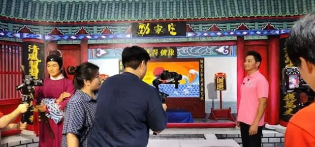 香港知名演员爆红后退圈，开工厂创业养活400名员工，曾受质疑  第9张