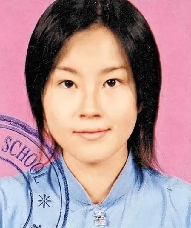 香港知名女星身家暴涨，发文鼓励女性，炮轰有一类男人无能  第9张