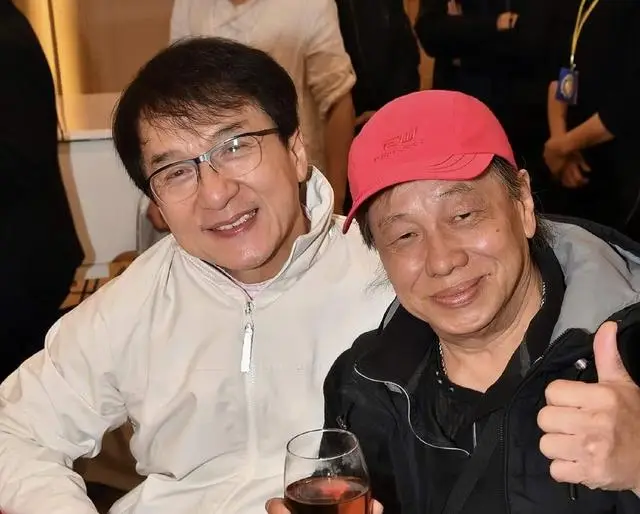 香港知名演员因突发心脏病离世，家属想隐瞒死讯，被内部人士泄密  第6张