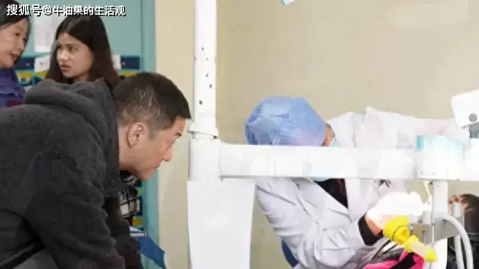 李亚鹏和嫣然天使房东，到底谁是东郭先生，谁是狼？  第5张