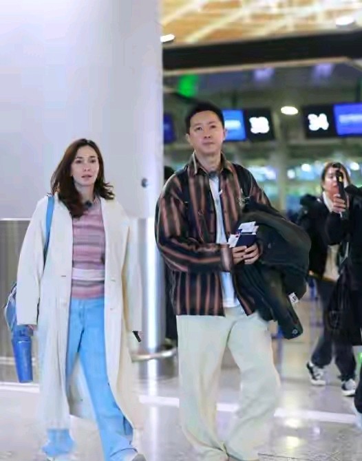 娱乐圈震惊八卦-娱乐圈两天五大爆料,吃瓜群众吃到停不下来 第3张 娱乐圈震惊八卦-娱乐圈两天五大爆料,吃瓜群众吃到停不下来 第3张