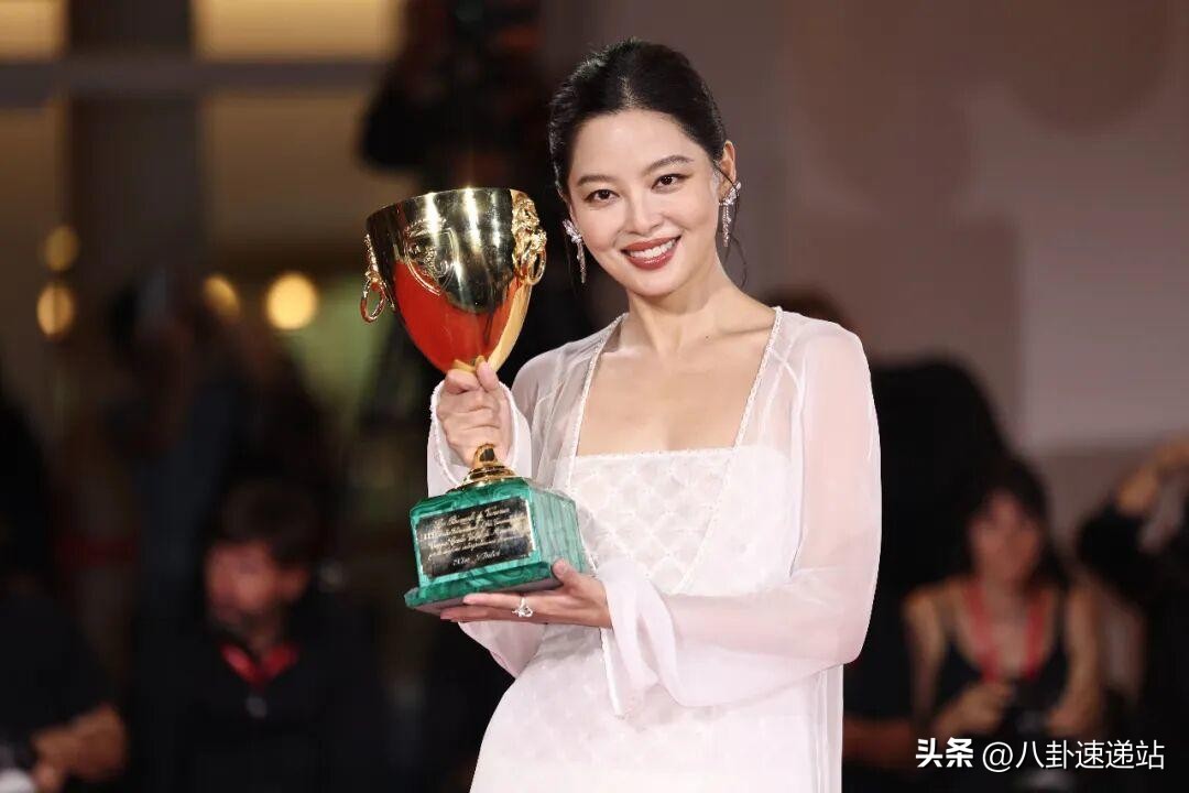 娱乐圈八卦正能量-王家卫风波不止，三大影后发声，娱乐圈八卦背后的真相  第17张