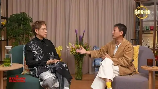 TVB“绿叶王”镜头前失控落泪，曾高调辞职后回巢，被嘲吃回头草  第2张