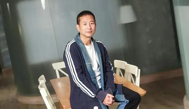 TVB“绿叶王”镜头前失控落泪，曾高调辞职后回巢，被嘲吃回头草  第10张