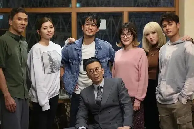 TVB绿叶男星自曝做搬运工赚外快，拍视频卖惨，不慎曝光复式大宅  第6张