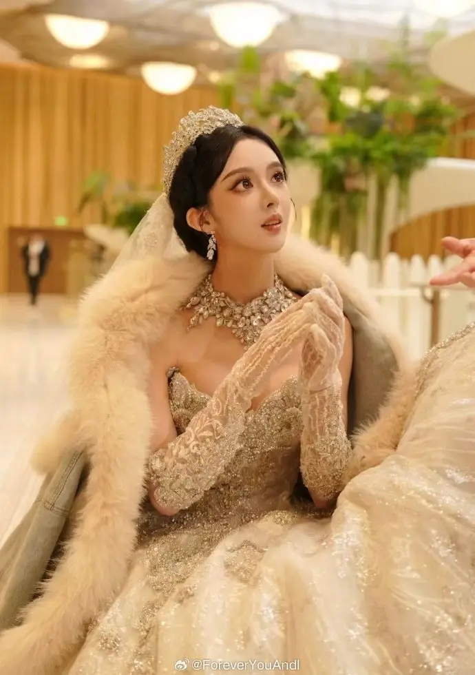 网红施梦露官宣结婚，社交平台粉丝超768.8万获赞1.7亿  第7张