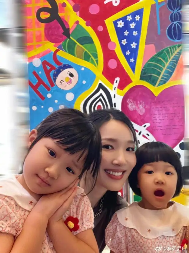 知名港星事业越来越好！旗下公司签约艺人超200位，已进军饮食界  第7张