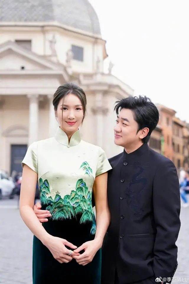 知名港星事业越来越好！旗下公司签约艺人超200位，已进军饮食界  第8张