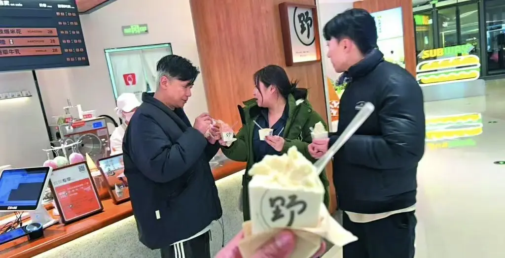 TVB离巢男星近况曝光！被质疑未老先衰，曾一度晕倒在拍摄现场  第3张