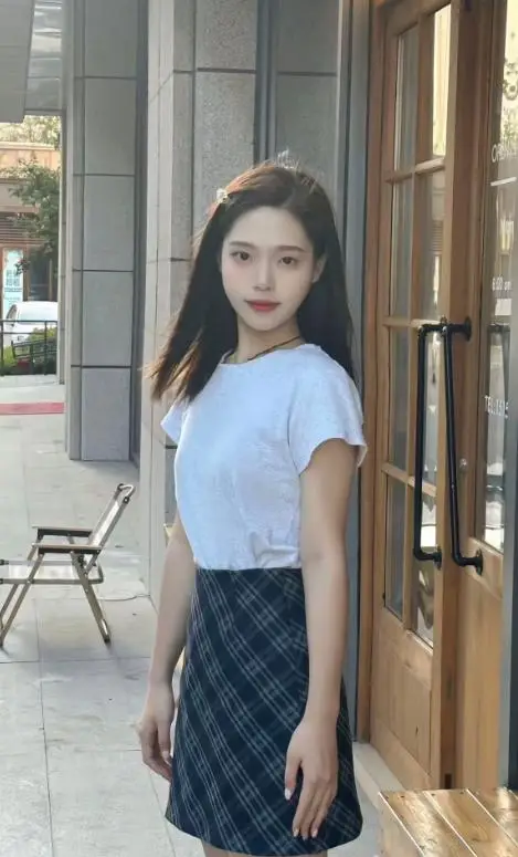 山东25岁美女秦贝贝去世当天下葬，前未婚夫是千万网红  第5张