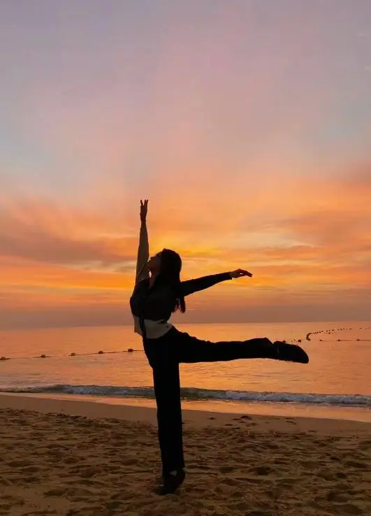 25岁高颜值舞蹈老师秦贝贝去世，确诊1年半，爱吃烧烤  第9张