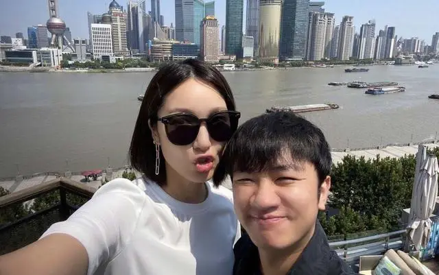 王祖蓝举家搬离上海，重回香港生活，当老板签约超百位艺人  第5张