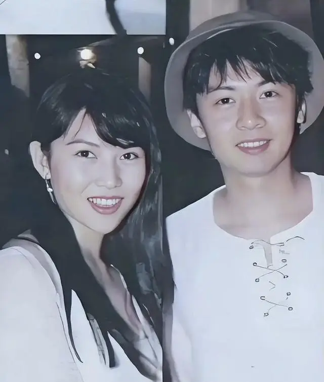 TVB离巢男星淡出圈音讯全无!弃百亿身家潜心礼佛,曾恋上蔡少芬 第8张 TVB离巢男星淡出圈音讯全无!弃百亿身家潜心礼佛,曾恋上蔡少芬 第8张