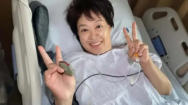 香港知名女星切除子宫，三次流产，为女儿隐忍老公婚内出轨十年  第1张