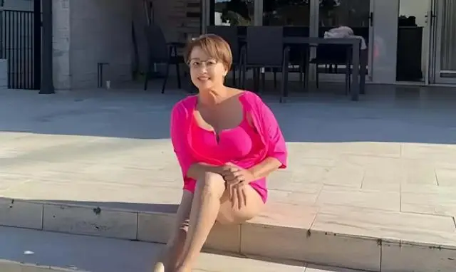 香港知名女星切除子宫，三次流产，为女儿隐忍老公婚内出轨十年  第5张