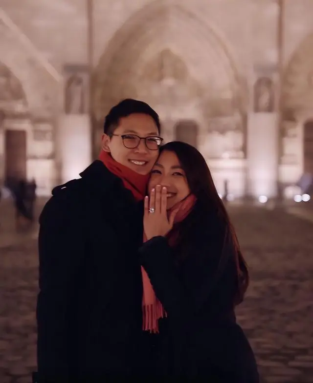 香港知名女星穿透视装庆生，好身材一览无余，曾因失恋三度自杀  第8张