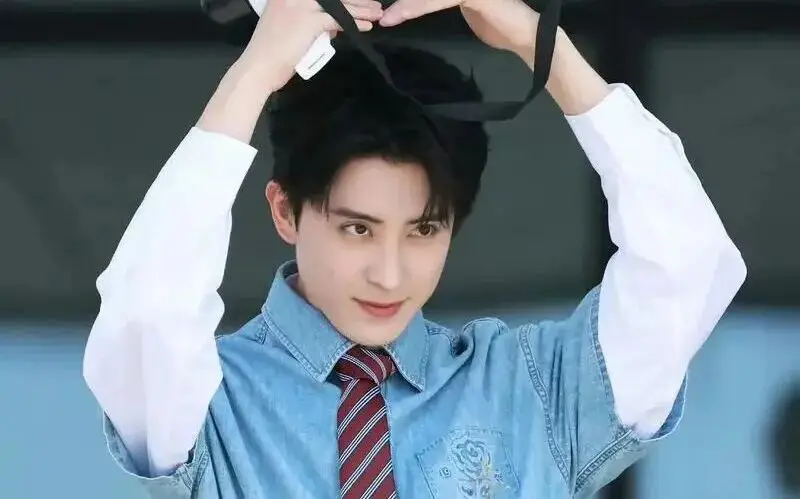 【2026.1.30】关于金晨的通报?圈里早很多年买黄金的?关于敖瑞鹏的话题?粉丝后援会是粉丝运营还是公司运营? 第1张 【2026.1.30】关于金晨的通报?圈里早很多年买黄金的?关于敖瑞鹏的话题?粉丝后援会是粉丝运营还是公司运营? 第1张