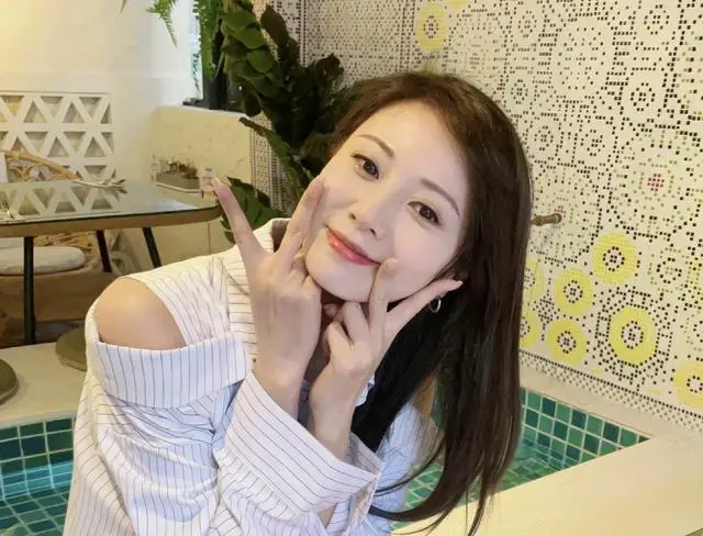 突发！知名港星刘松仁发文赞朱晨丽有潜质，内疚没有帮助她  第8张