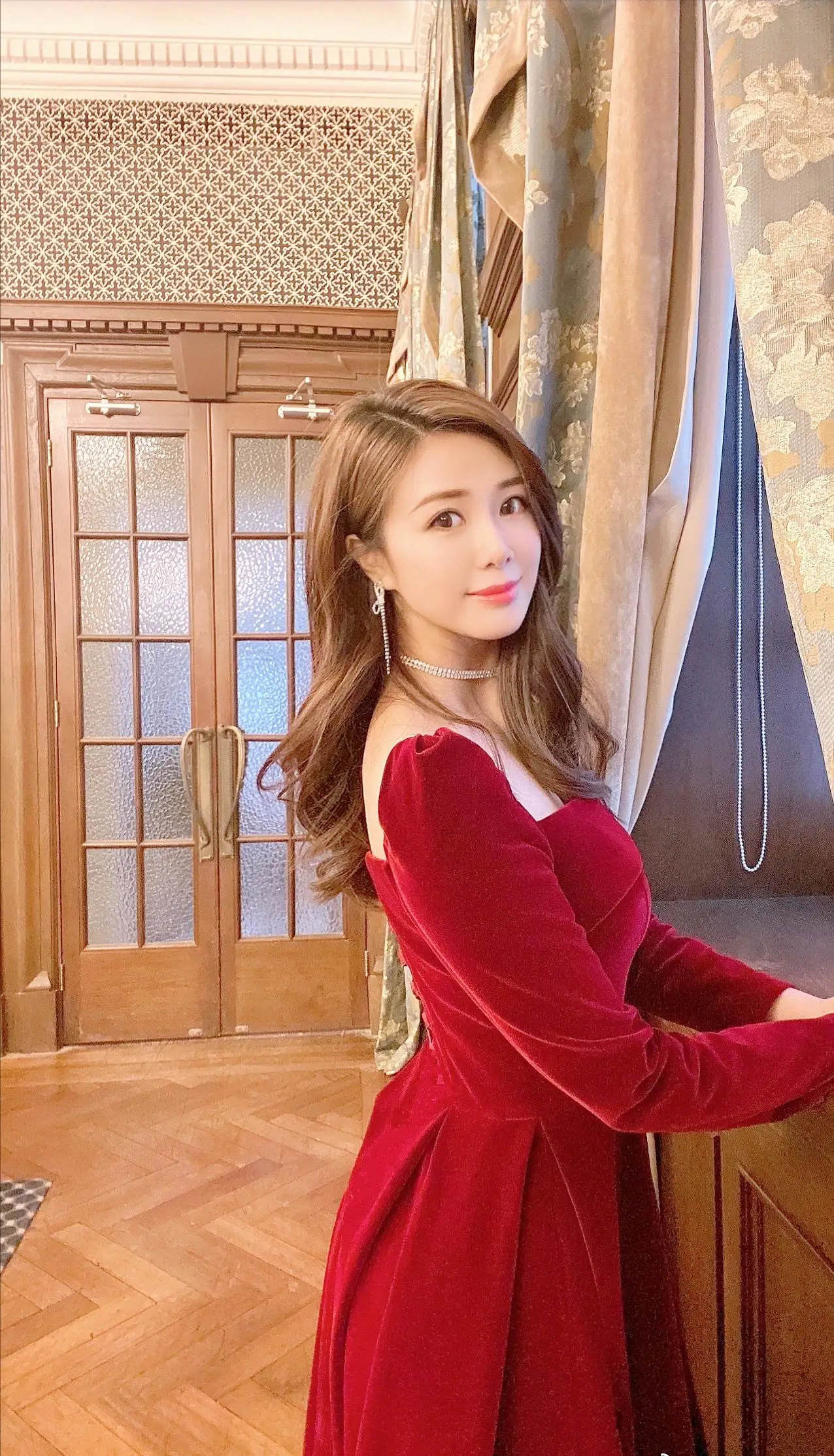 张雨绮被实名举报代孕、插足婚姻！她两婚两离，原生家庭伤她太深  第2张