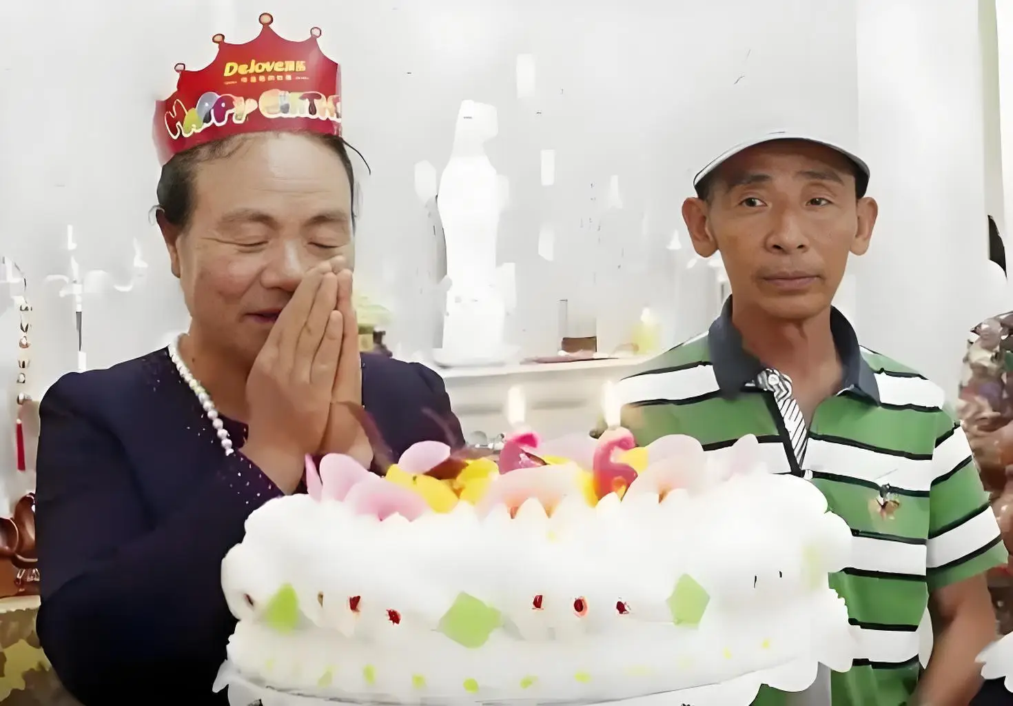 刘强东给老家乡亲们发年货！农民父母不摆架子，妹妹是他的心痛  第5张